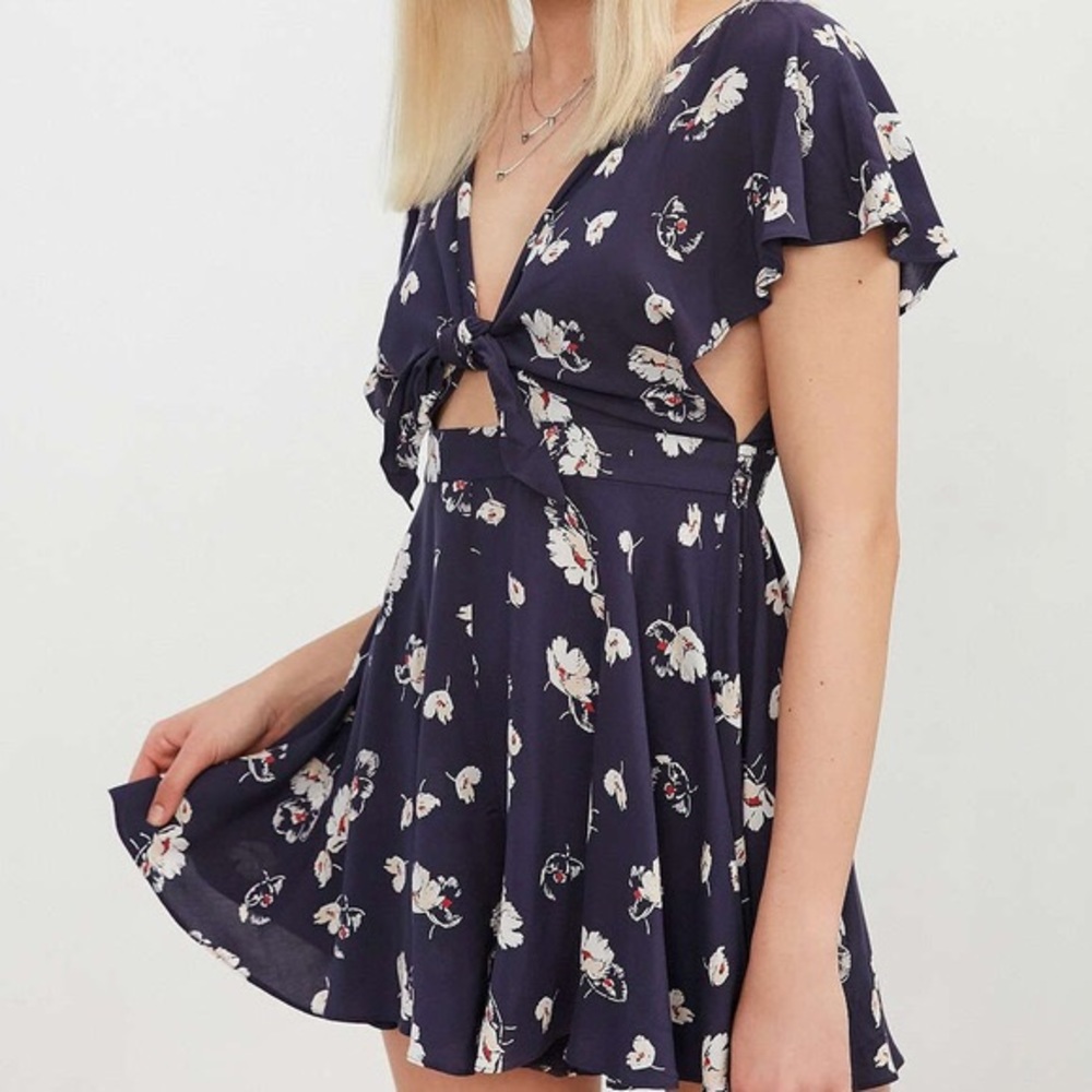 Tie front floral romper